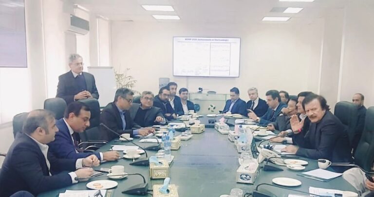 Pakistan eyes global brands, export-led growth via Mobile Manufacturing Policy