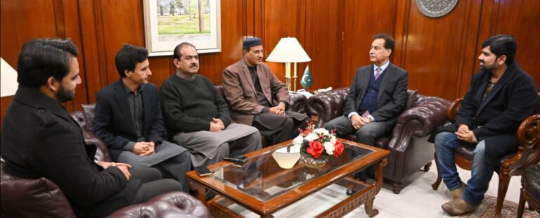 NA Speaker holds informal interaction with Journalists at Parliament
