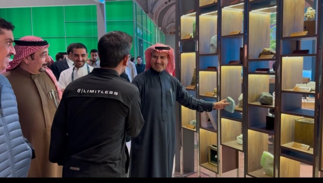 KSA Industry Minister Bandar Al-Khorayef Visits Pakistan Pavilion at Future Minerals Forum