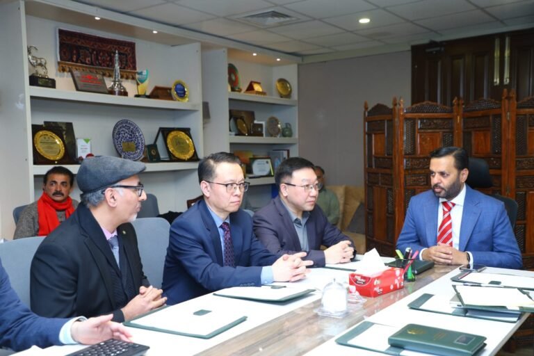 Pakistan will support a Huahui Health–local pharma partnership, FM Health