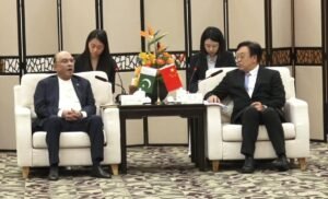 President seeks stronger trade, investment ties with Hainan leadership