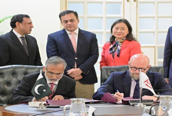 AIIB Signs $320 Million Loan Agreement for N-5 Highway
