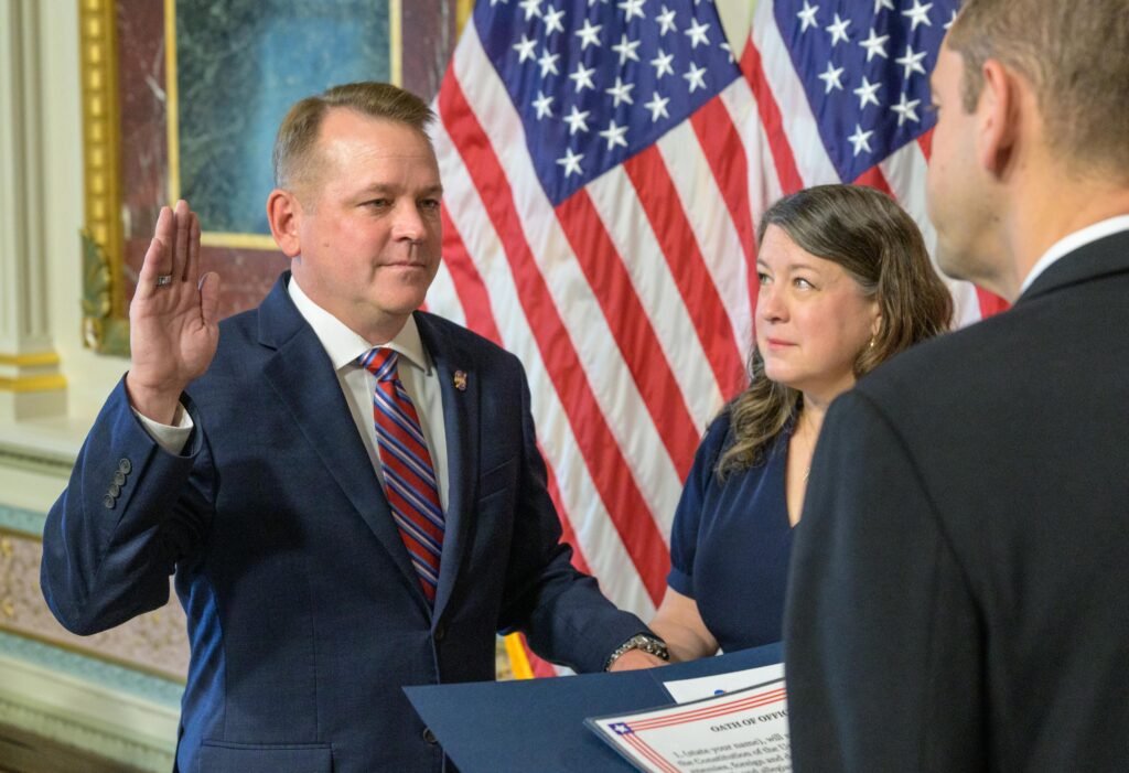 Matt Anderson Officially Sworn in as NASA's 16th Deputy Administrator