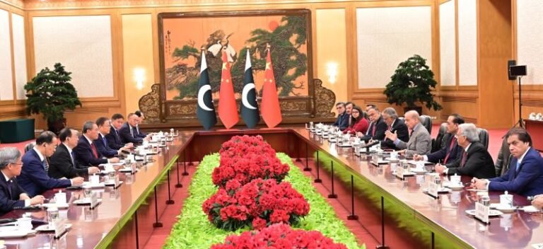 Pakistan-China Vow Rapid Implementation of CPEC Projects
