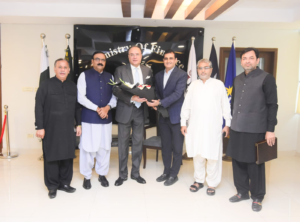 Finance Minister Reaffirms Support for Cotton Sector in Ginners' Meeting