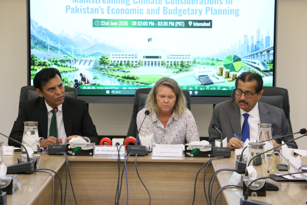 Experts Urge Embedding Climate Risks in Fiscal Planning to Protect the Economy