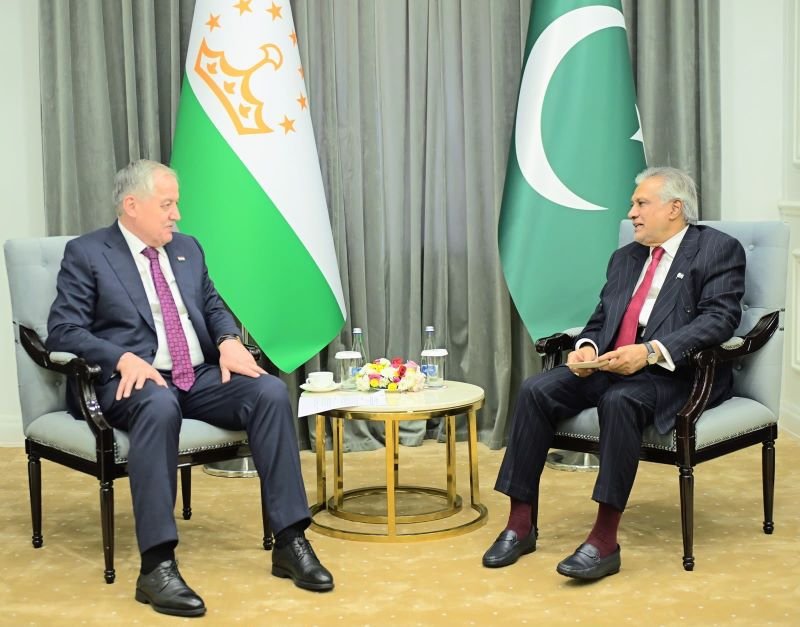 Dar, Tajikistan FM reaffirm longstanding brotherly ties b/w two countries
