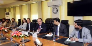 Finance Minister Meets URAAN Overseas Summer Scholars