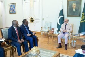 UN Chief Candidate Calls on PM Shehbaz Sharif