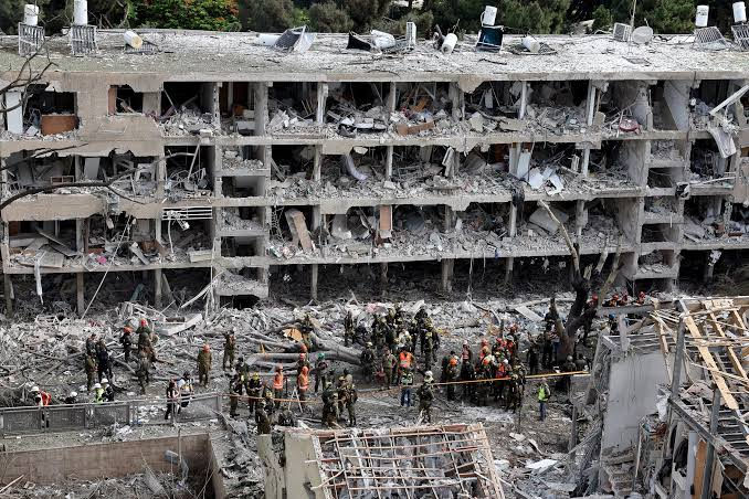 US Strikes Kill at Least Seven at Iranian Base as Region Braces for Wider Escalation