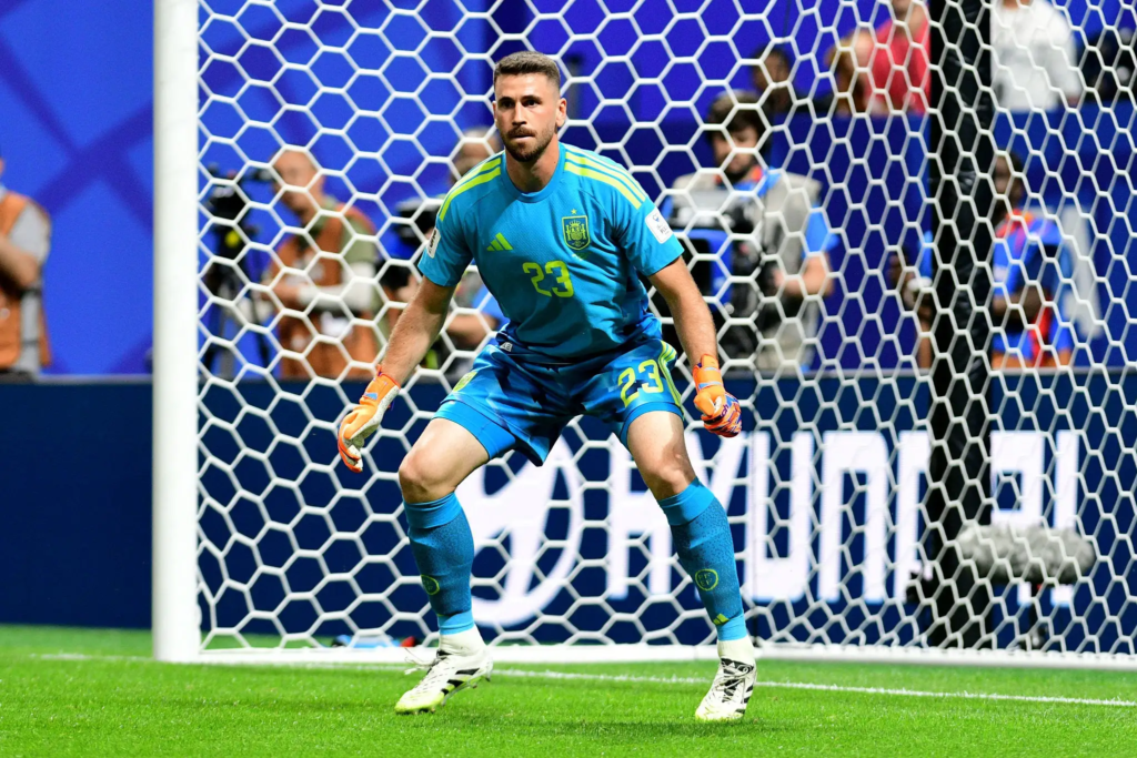 Unai Simon Closes In on World Cup Clean Sheet Record as Spain Reach Final