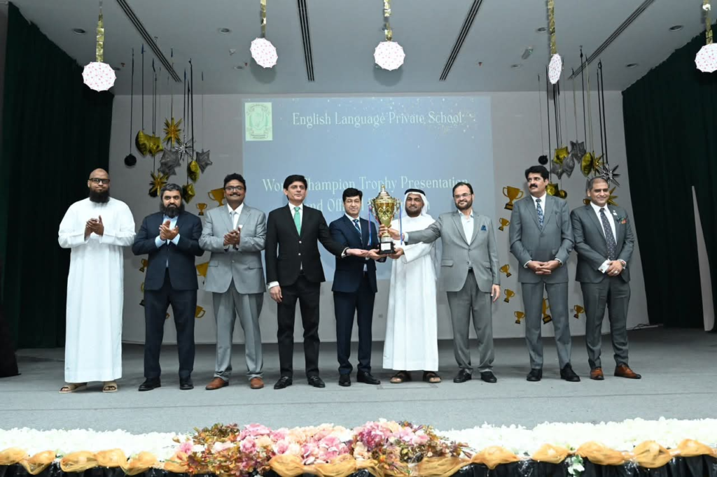 Consul General Attends ELPS World Champion Recognition Ceremony