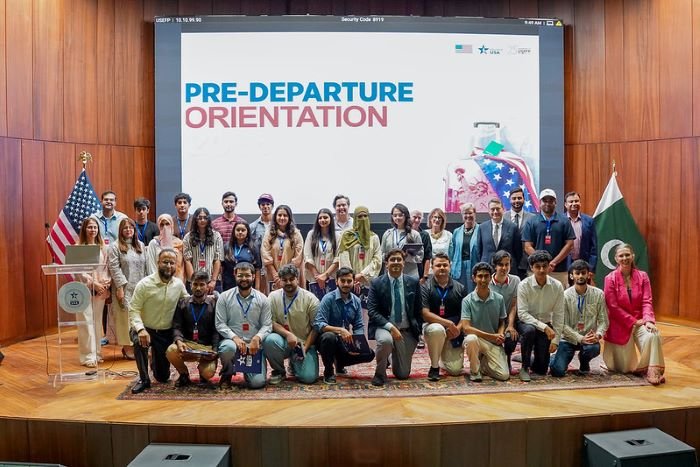 EducationUSA Pakistan Briefs Students Heading to U.S