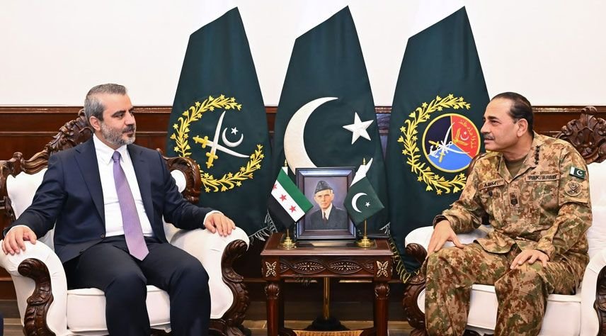Army Chief, Syrian Foreign Minister Discuss Defence Ties