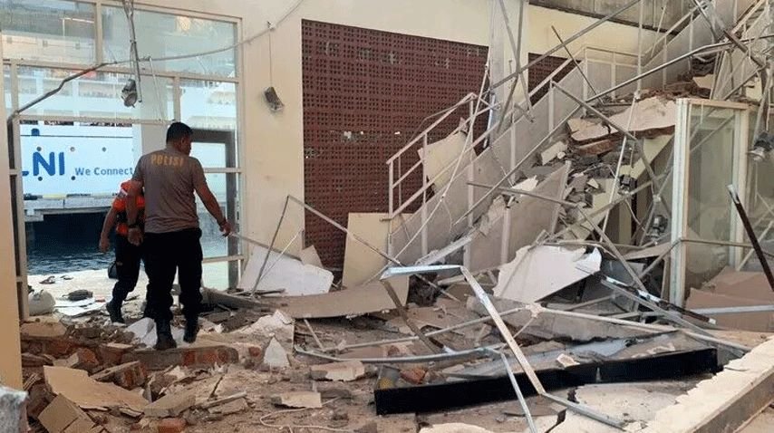 Gilani Expresses Grief Over Indonesia Earthquake