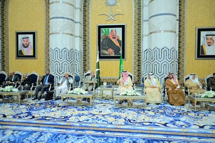 PM in Jeddah to hold talks with Saudi Crown Prince