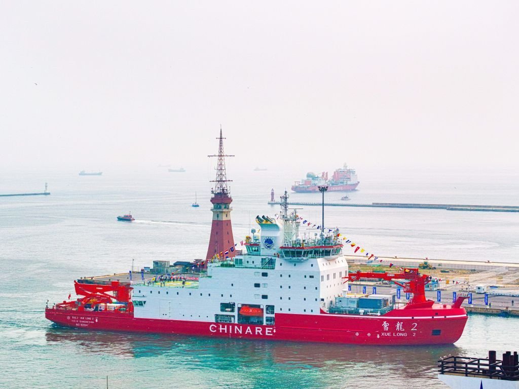 China’s Xuelong 2 Begins Major Arctic Survey