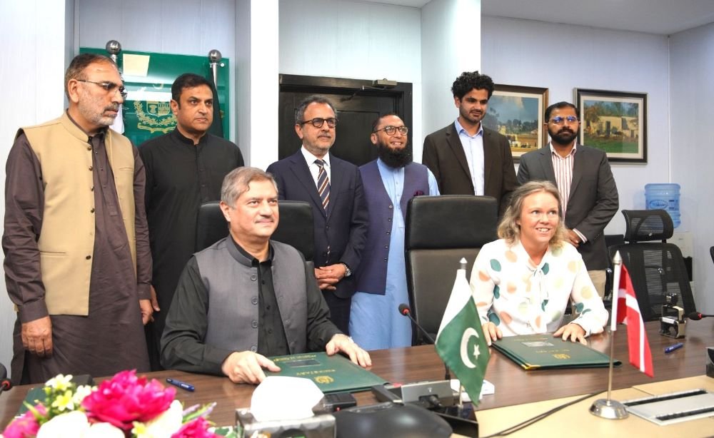 Pak, Denmark Sign MoU to Launch Strategic Sector Cooperation