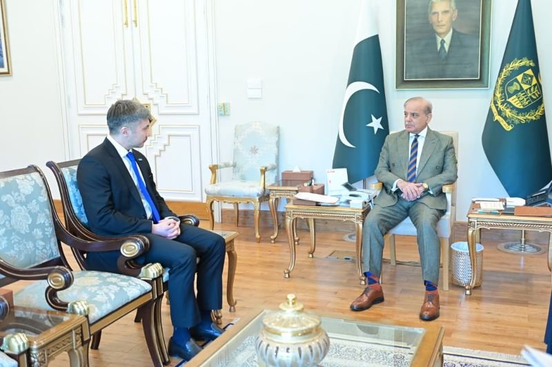 PM Praises Outgoing Kazakhstan Envoy for Strengthening Ties