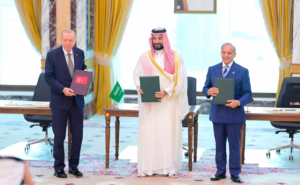 Makkah Defence Pact Signed by Saudi Arabia, Turkey, and Pakistan