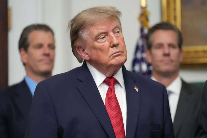 Trump Warns of Economic Consequences for Nations Aiding Iran