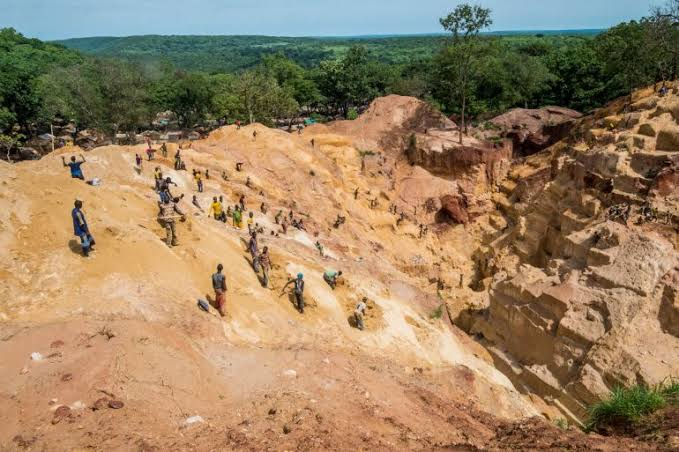 Goldmine Collapse in Central African Republic Kills More Than 100