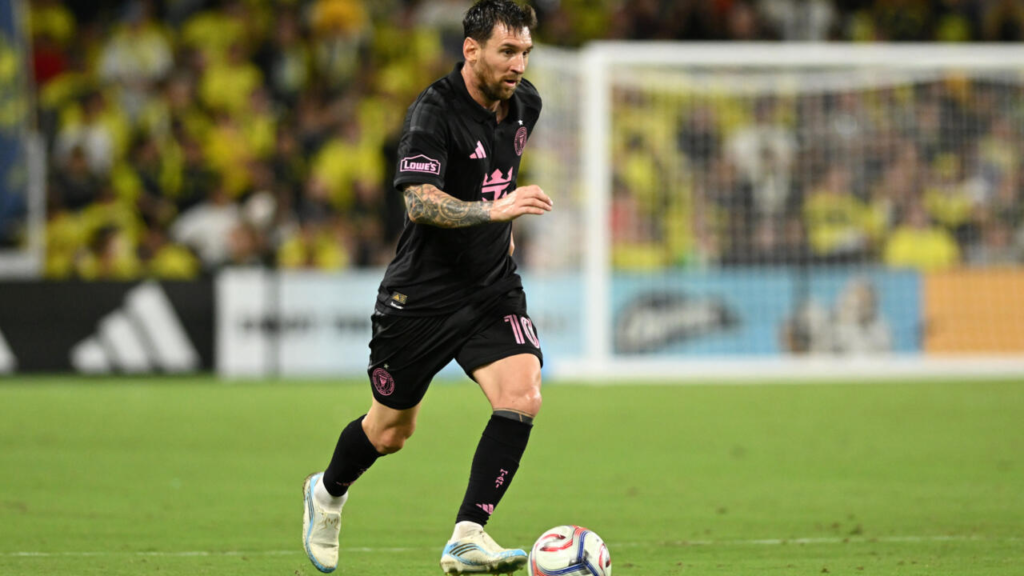 Messi Scores First Goal Since His Father's Death