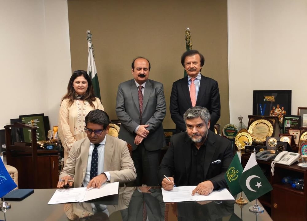 SMEDA, PMYP sign MoU to estb a structured framework of collaboration