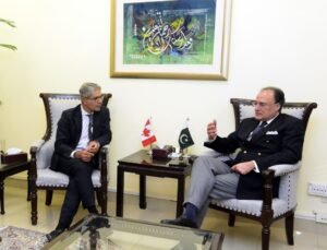 Finance Minister calls for diversifying Pak-Canada trade