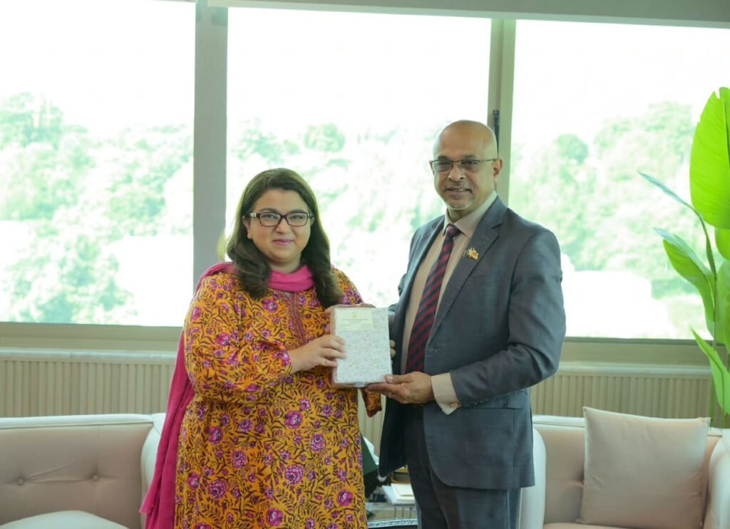 PAK, SRI LANKA DISCUSS ENHANCED COOPERATION IN IT AND TELECOM SECTORS