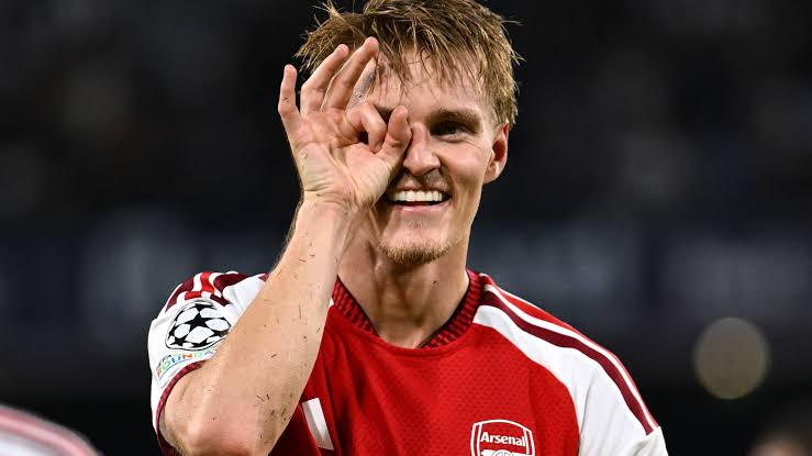 Odegaard in Career-Best Form as Arsenal Sink Napoli in Champions League