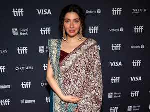 Mahira Khan Announces Second Pregnancy at Toronto Festival
