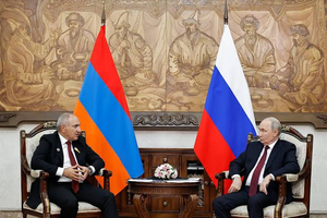 Putin, Pashinyan Clash Over Armenia's EU and EAEU Ambitions