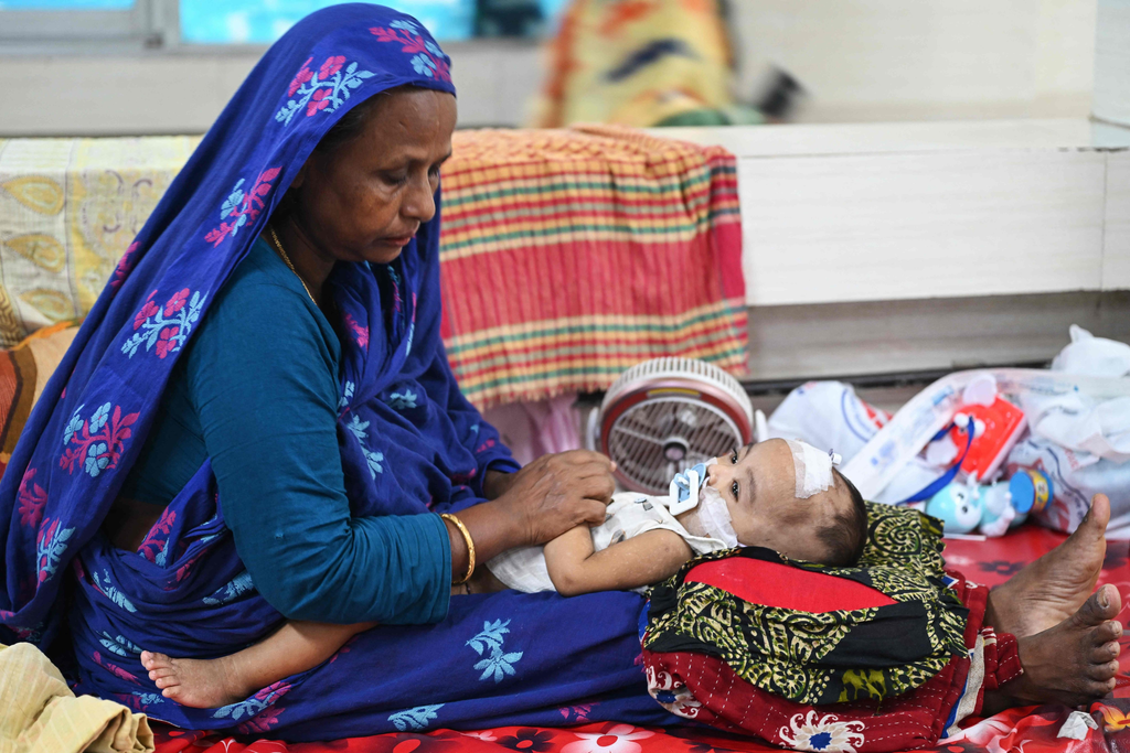 Bangladesh Measles Outbreak Nears 1,000 Child Deaths