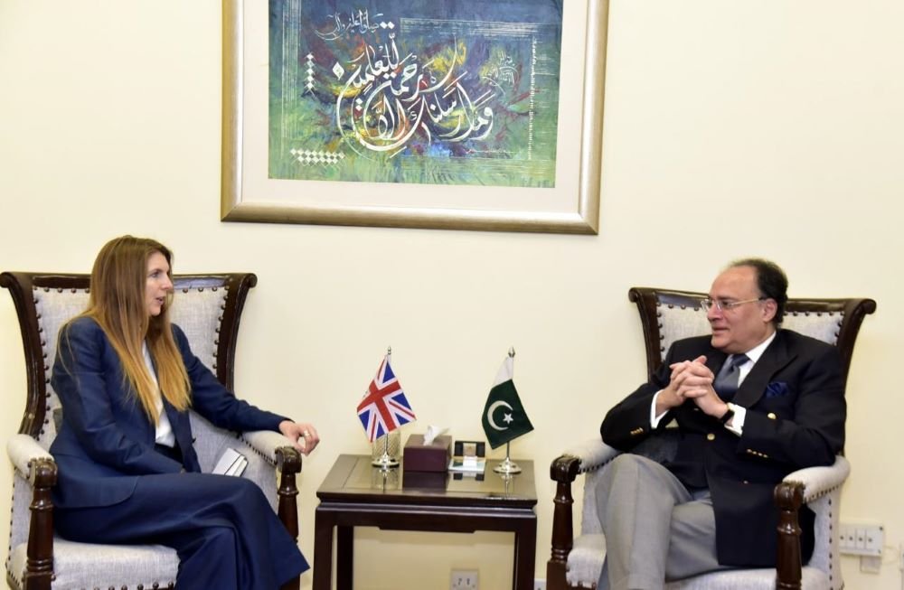 Pak, UK Discuss Economic Reforms, Trade and Investment Cooperation