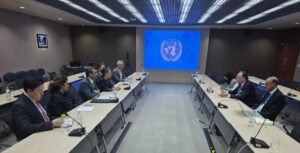 Aurangzeb Discusses Technical Cooperation with ESCAP Executive Secretary