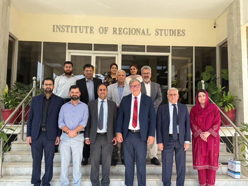 Pak, US Ties Can Rest on Trade, Minerals and Technology, Prof Holland