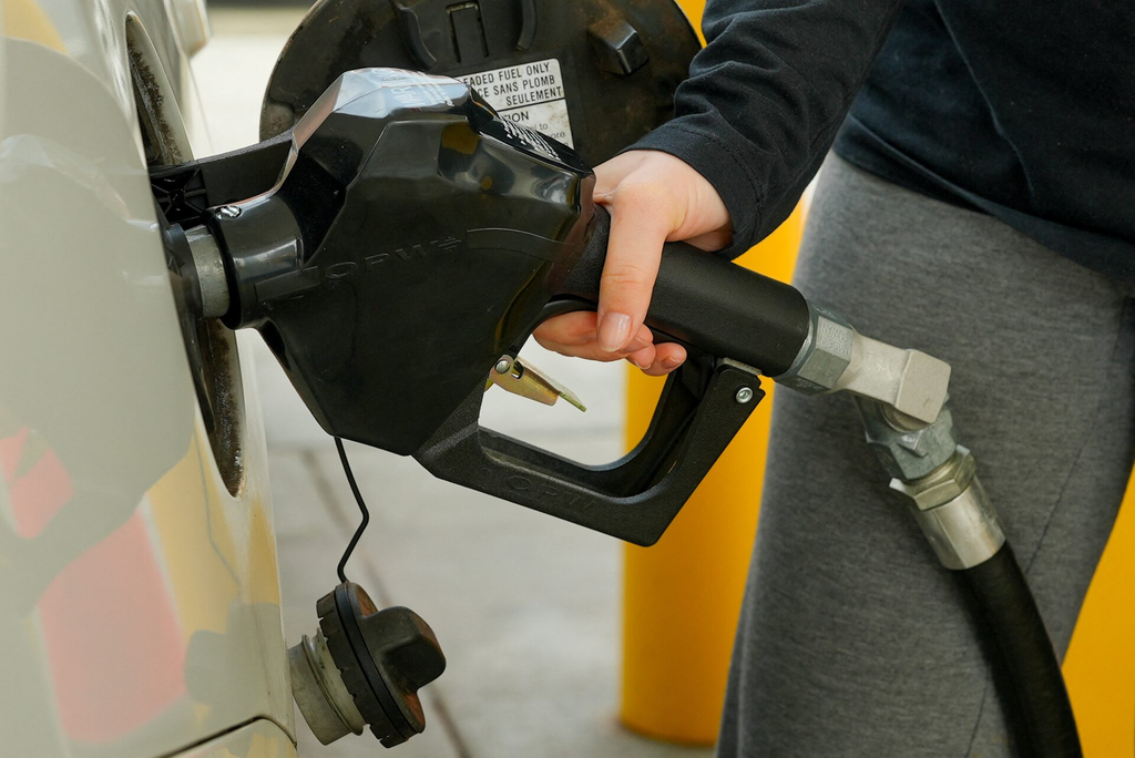 Iran War Ends Soon and Fuel Prices Fall, Says Trump