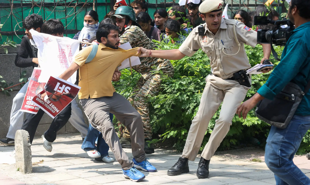 Delhi Closes Park as Cockroach Party Targets Election Chief