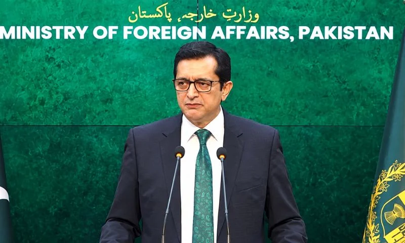 Pakistan Rejects Unconditional Talks With Afghan Taliban