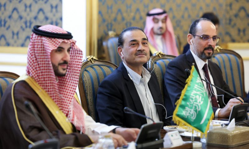 Tehran Talks Put Iran and Makkah Pact Allies at One Table
