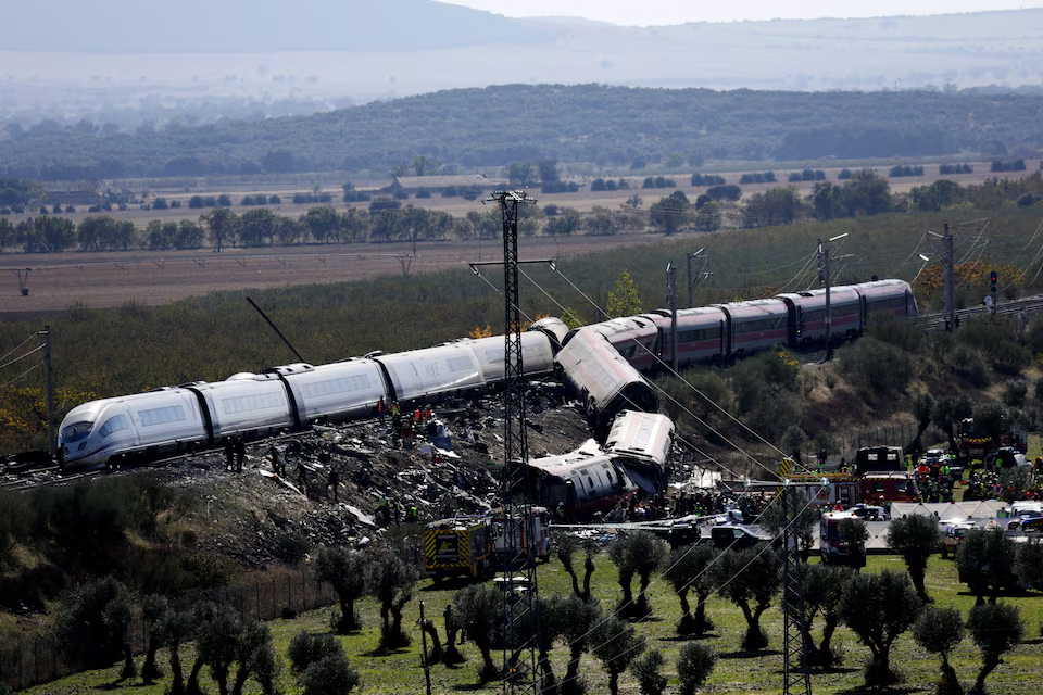 Spain Train Collision Kills 68 as Rescuers Search Wreckage