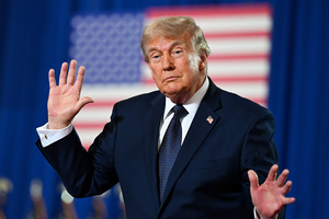 Trump Faces Crucial Test Ahead of US Midterm Election